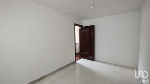 Venta Casa 4 Ambientes Issste