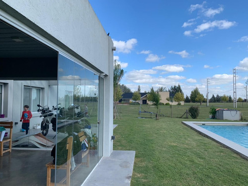 Hermosa Casa 5 Amb Piscina En Fincas Sporting