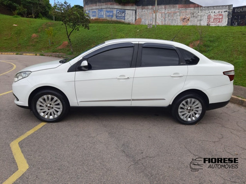 Imagem 8 de 10 de Fiat Grand Siena