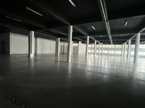 Renta Bodega 1,201 M²- Lago Texcoco, Col. Anáhuac, Miguel Hidalgo Cdmx -