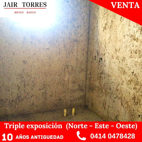Apartamento En Gris Urbanizacion San Isidro