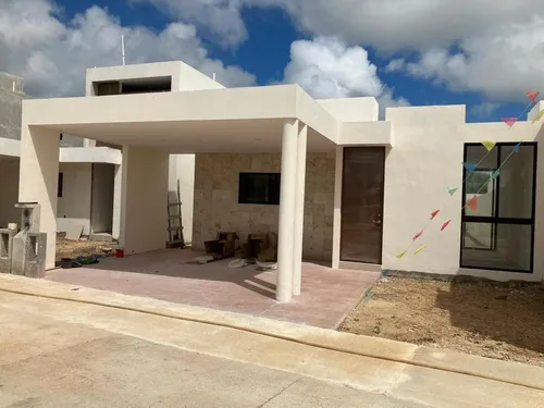 Venta De Casa En Residencial En Mérida | Cholul | Entrega Inmediata