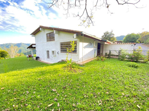 Imagen 2 de 11 de Se Vende Casa 1330m² 5h+1s/5b+1s/4p Loma Larga El Hatillo