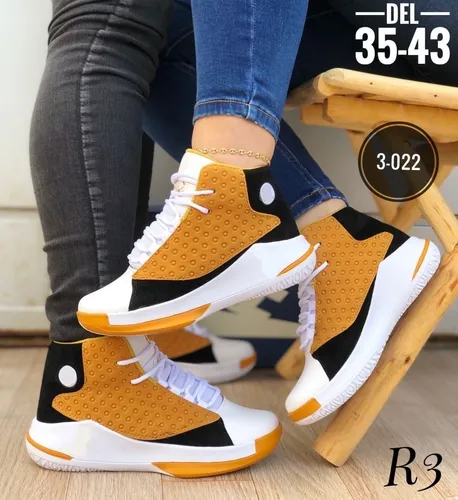 Jordan negros con naranja new arrivals