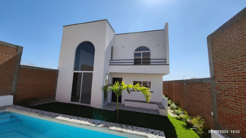 Imagen 14 de 17 de En Venta Linda Casa A Estrenarse En Fracc. Tehuicil Con Amplio Jardin Y Alberca Apta A Creditos