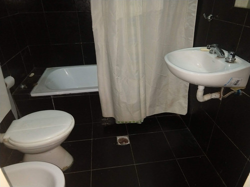 Vende Ph 5 Amb. Patio, Cochera Terraza
