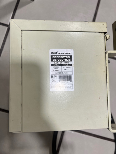 Corrector De Voltaje Isb Sola Basic (Usado)