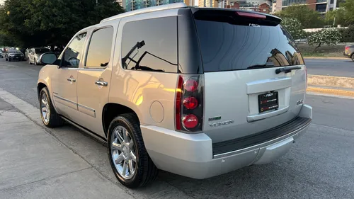 GMC Yukon 6.2 C Denali 403 Hp 4x4 At