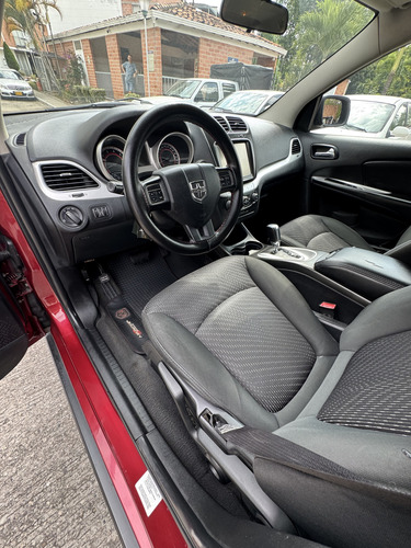 Dodge Journey 2.4 5 Puestos 2.4 Modelo 2011
