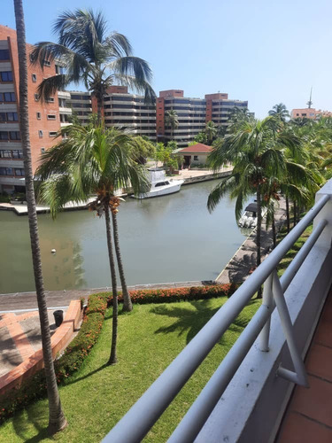 Imagen 2 de 8 de Excelente Apartamento En Venta Con Excelente Ubicacion En La Av Americo Vespucio En Residencia Plaza Marina Maria Jose Chaparro 04148140599