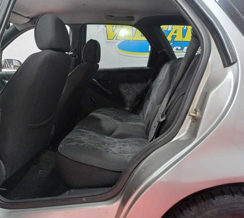 Imagem 6 de 8 de Fiat Palio Weekend Stile 1.8 8v