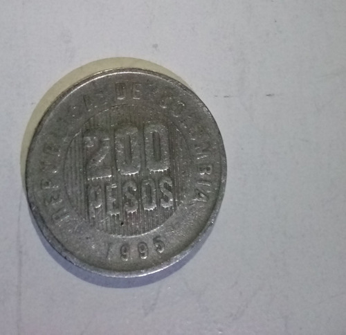 Moneda 200 Pesos Colombiano, De 4 Puntos, Año 1995