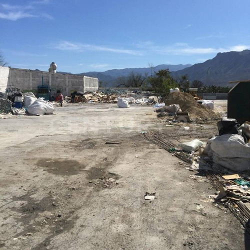 Terreno Comercial En Venta Garcia Doble Acceso