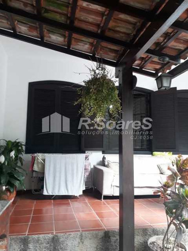 Imagem 9 de 15 de Excelente Casa Em Local Nobre Da Freguesia - Vvca30167
