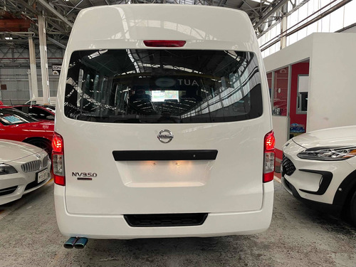Imagen 5 de 11 de Nissan Urvan 2020 2.5 12 Pas Aa Mt