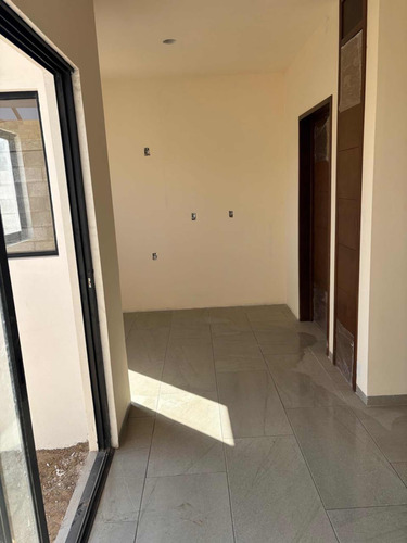 Casa En Venta En Lomas De Comanjilla