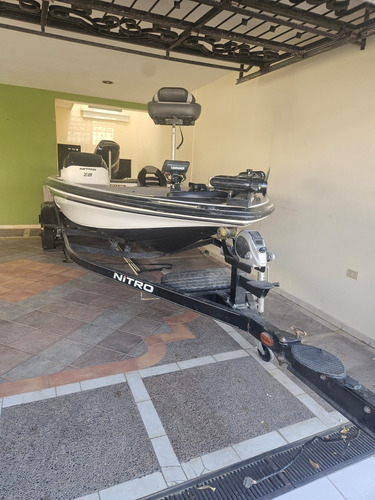 Lancha Nitro Z8 Edicion Deportiva - Ideal Pesca Deportiva