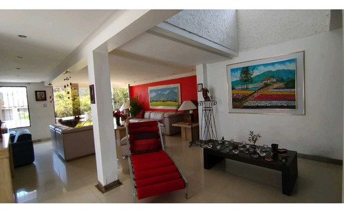Casa En Venta Urb El Placer 5h/6b/3p Piscina