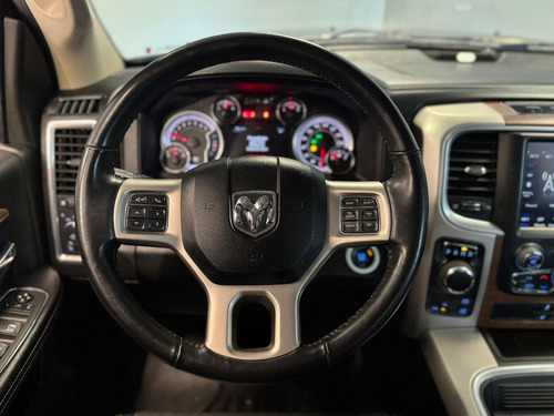RAM Ram Classic LARAMIE NIGHT ED. 5.7 4X4 Aut.
