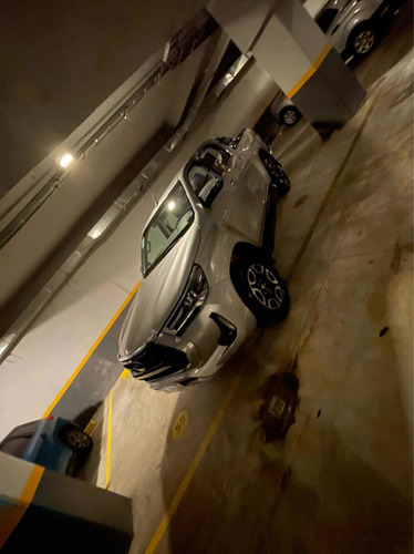 Imagen 13 de 15 de Toyota Hilux Srx 4x2 At