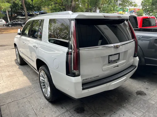 Cadillac Escalade 6.2 Plinum 4x4 At