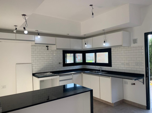 Imagen 11 de 29 de Casa En Venta A Estrenar En Santa Elena - Pilar Del Este