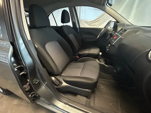 Nissan March 1.6 Sense At