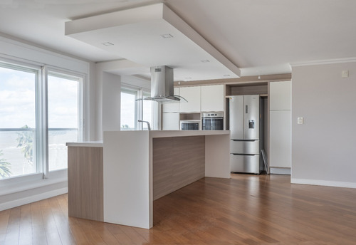 Imagen 4 de 18 de Venta Apartamento De 2 Dormitorios En Suite Con Vista Al Mar, Estrene, Vigilancia