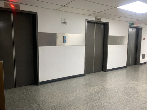 Los Cortijos Oficina En Alquiler