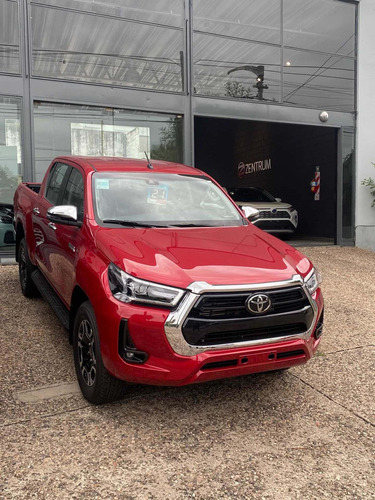 Imagen 2 de 7 de Toyota Hilux 2021 2.8 Cd Srx 177cv 4x2 At