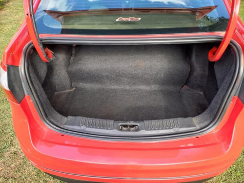 Imagen 14 de 15 de Ford Fiesta Kd 1.6 Se Plus 4 Ptas. Mt / Gnc / 2013