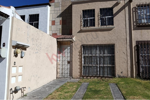 Casa En Venta En Hacienda Del Valle Ii, San Mateo Otzacatipan, Toluca