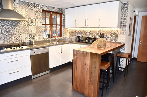 Casa En Venta En 4 Dormitorios Golf Lomas Dehesa