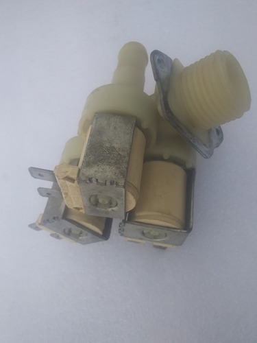 Imagen 2 de 6 de Electrovalvula Triple Bobina 220 V Entrada Agua Lavadoras