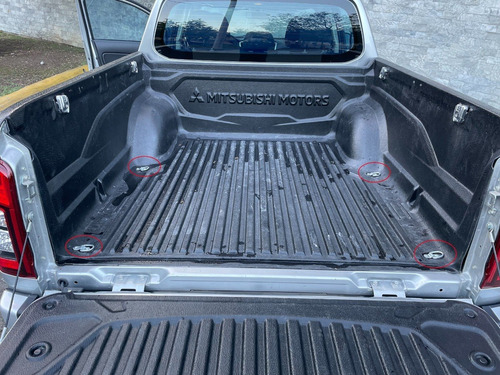 Imagen 8 de 9 de Mitsubishi L200 2021