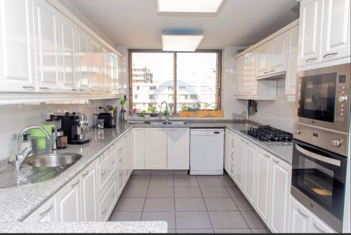 Arrienda Exclusivo Dep. El Golf. 5 Dorm, 5 Baños, 3 Estac.