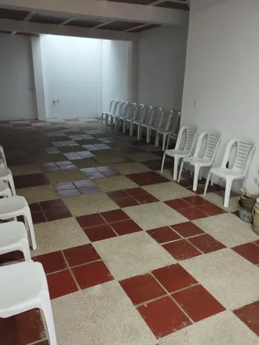 Casa Local Primer Piso Con Licencia Para Segundo Piso