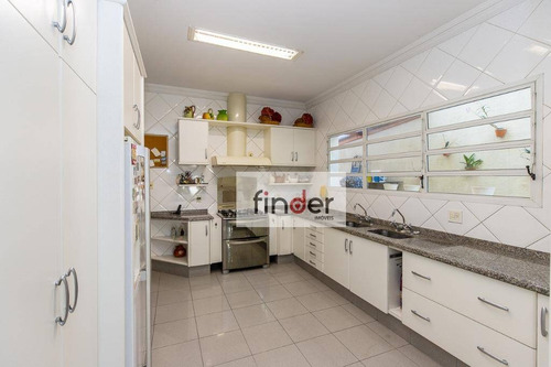 Imagem 13 de 30 de Casa Na Rua Doutor Queirós Guimarães, 216. 400 M², Amplo Jardim Gramado, Piscina, Área Gourmet, 4 Suítes E 4 Vagas. Jardim Guedala - Ca0980