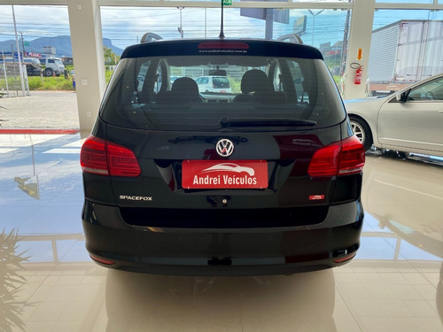 Volkswagen Space-fox 1.6 Trend Line (flex) Completa Gnv 2018