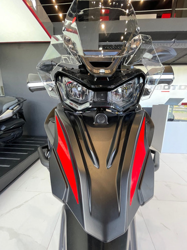 Qj Motor - Srt 800 Negra