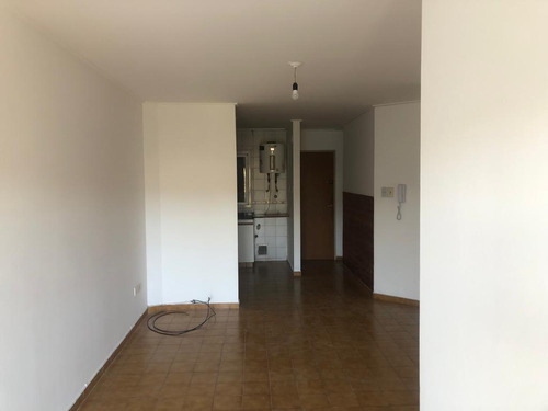 Nueva Cordoba - Externo - 2 Dorm - Balcón
