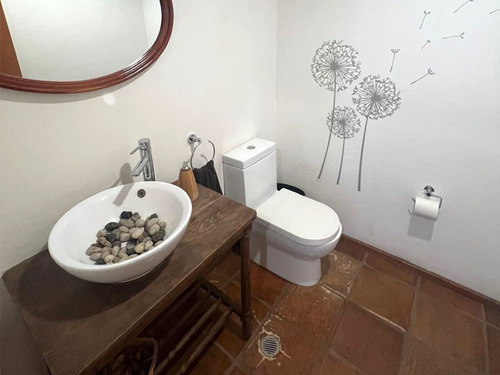 Residencia En Venta En Jardines Del Pedregal En Condominio