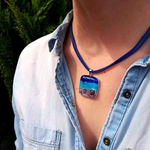 Imagen 2 de 2 de Collar Casual Soda Mar Vidrio Pintado A Mano