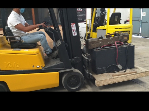 Imagen 2 de 8 de Montacargas De 5000lb Yale