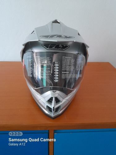 Casco Fly Racing Modelo Trekker Talla M Plateado Nuevo.