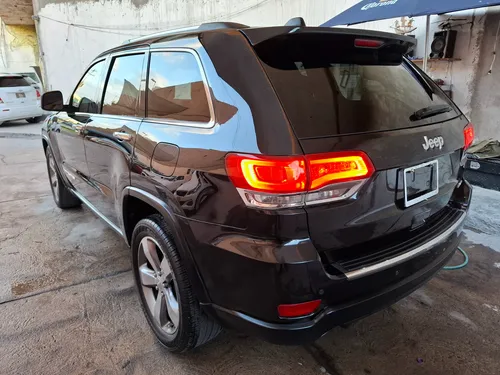 Jeep Grand Cherokee 5.7 Limited Lujo 4x2 Mt