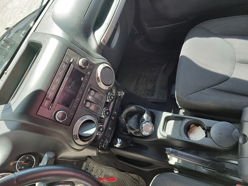 Imagen 13 de 19 de Jeep Wrangler 2016 Sport 4x4 Abasto Motors