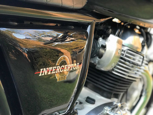Imagen 1 de 14 de Royal Enfield Interceptor 650