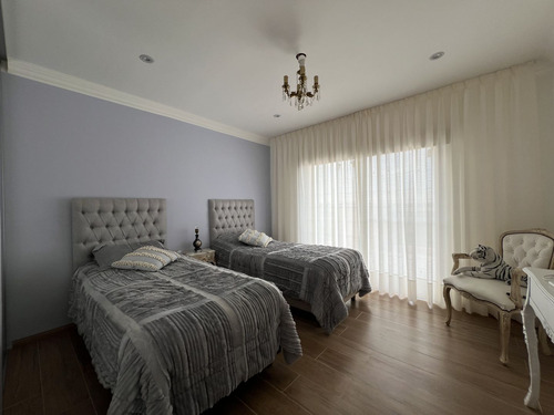 Casa En Venta En San Lucas, Canning, San Vicente