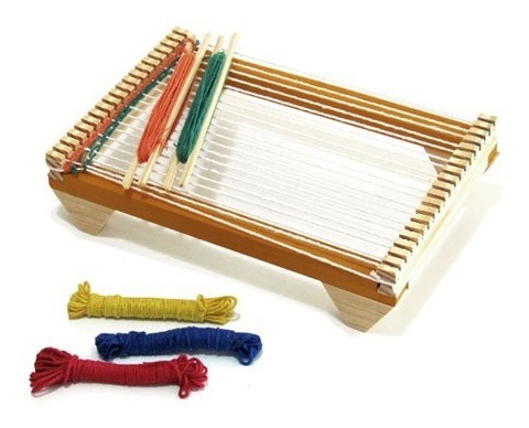 Imagem 2 de 2 de Brinquedo Educativo Tear Infantil Em Madeira 7 Anos +